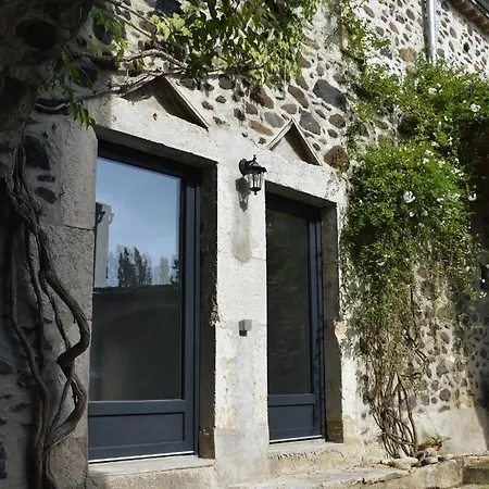 La Cour De L'olivier Guest house Lussas