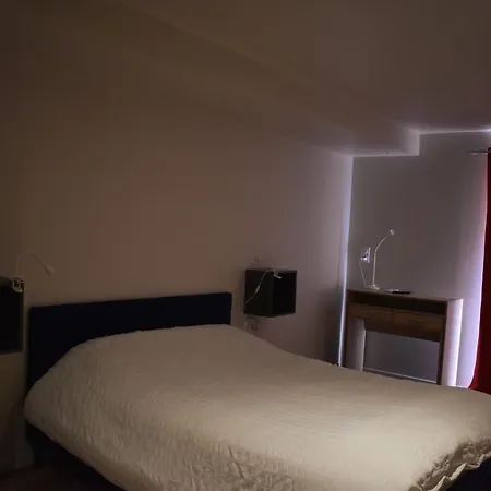 La Cour De L'olivier Guest house